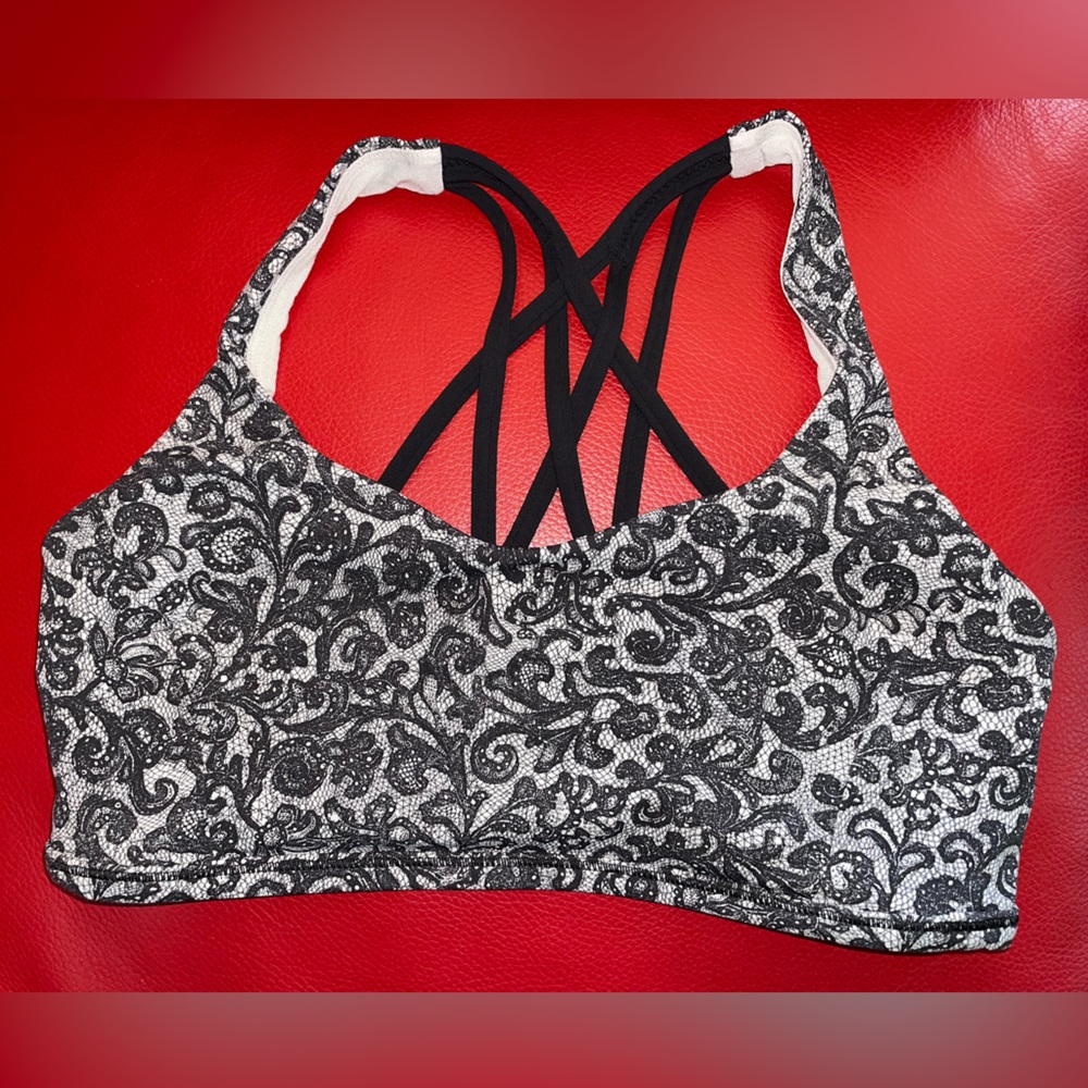 Lululemon Sports bra Size:10